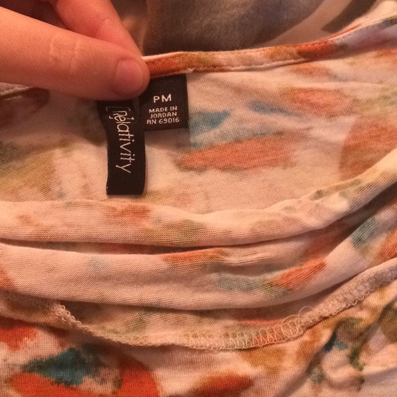 Flowy Tee - Picture 2 of 3